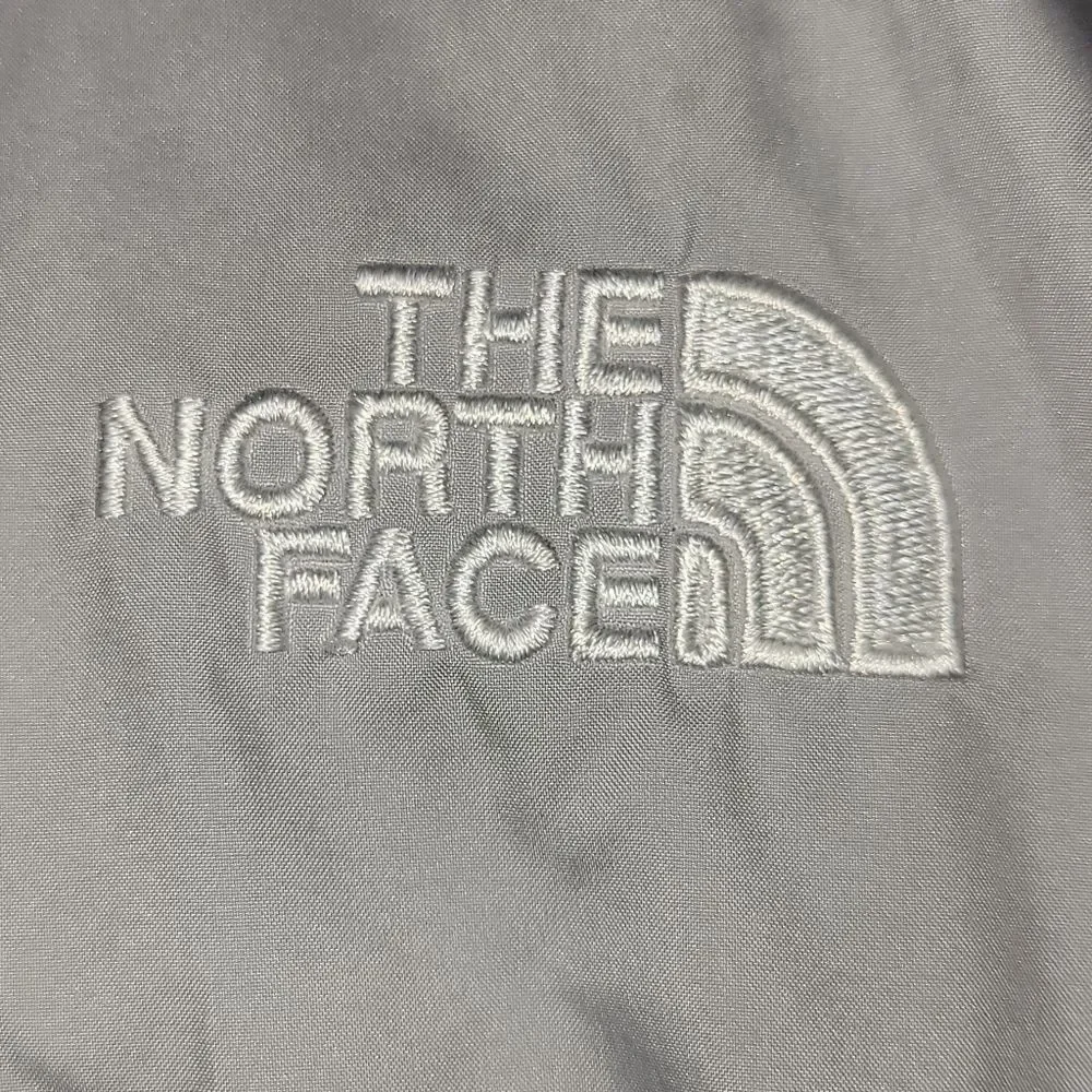 The North Face Synthetic Puffer Jacket Size Medium - Picture 3 of 7